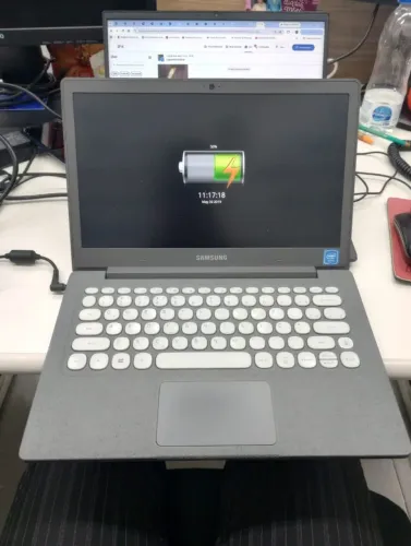 Notebook Samsung f30 np530xbb defeito