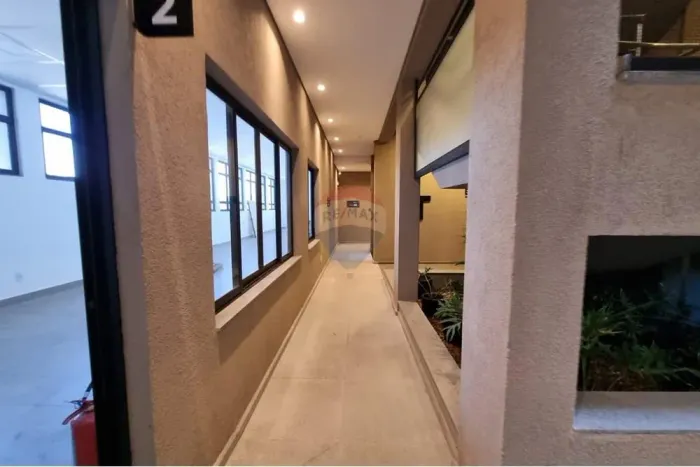 Sala comercial para locação com vista privilegiada para o Lago do Taboão Bragança Paulist