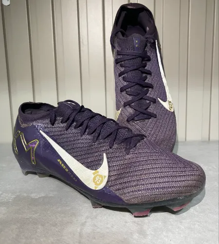 Chuteira Nike elite