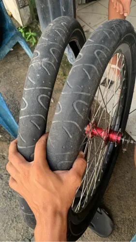 Pneus maxxis