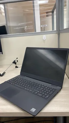 Vendo Notebook Dell Inspiron 15 3501 - i3 - 16gb Ram 256SSD