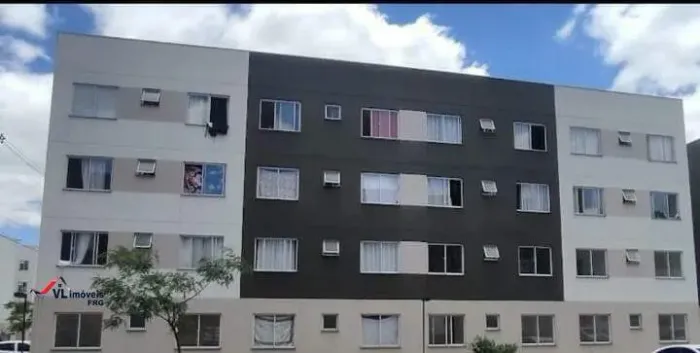 Apartamento á venda com 2 quartos no bairro Jardim Itaqui em Campo Largo - PR