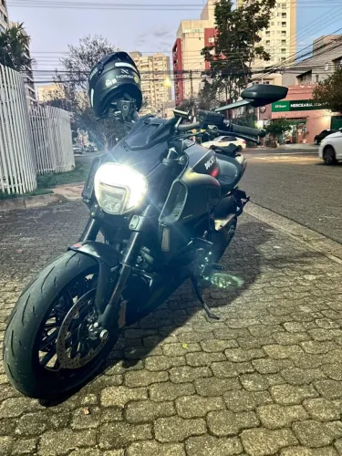 Vendo Ducati Diavel