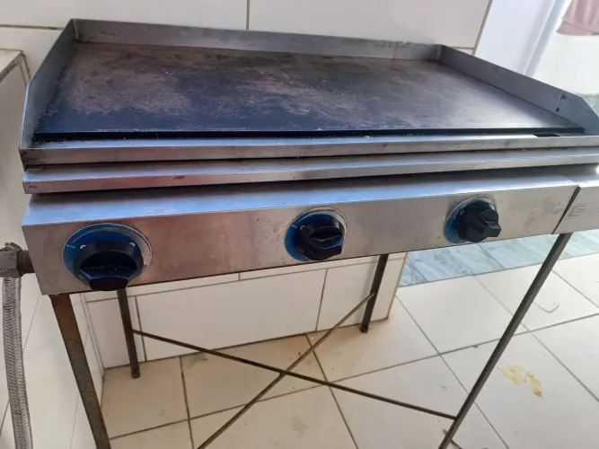 Vendo chapa de lanche profissional