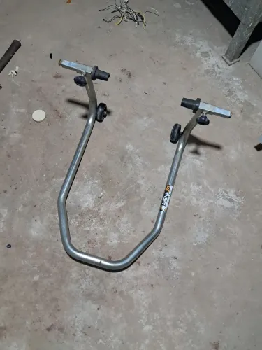 Cavalete traseiro p motos