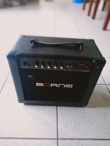 Caixa amplificada Vorax 630 1x6 25w Rms