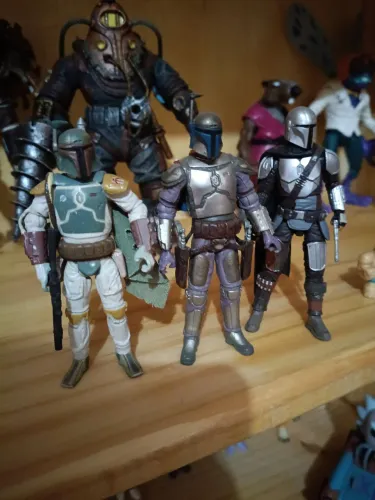 Star Wars hasbro pack Bobba Fett, Jango Fett e Mandalorian