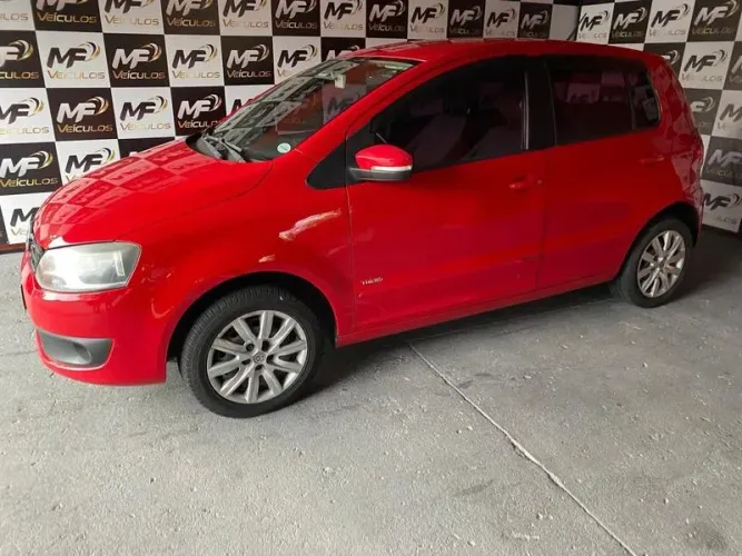 Volkswagen Fox 1.0 MI Total Flex 8V 5P 2014