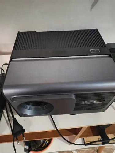 Projetor bettdow 22000lm 1080 4k+ suporte+ painel+ cortina veda sol