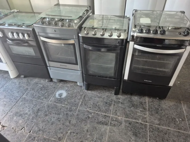 Figao micro-ondas e máquina de lavar 