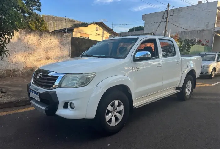 Toyota Hilux CD SRV 4X2 2.7 Flex 16V Aut. 2015