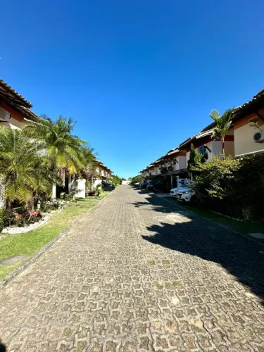 Casa Duplex Nascente à Venda em Condomínio  Stella Maris