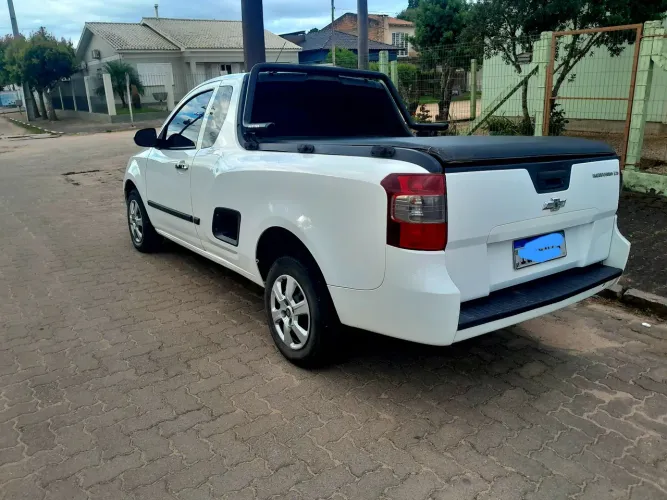 Chevrolet Montana LS 1.4 Econoflex 8V 2P 2014