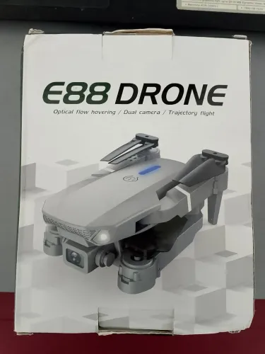 Drone E88