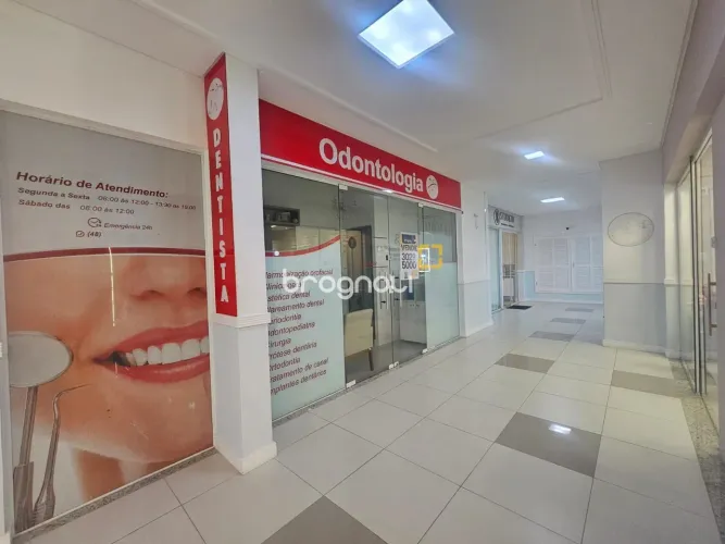 Loja na galeria do Condomínio Torres de Campinas, para venda no Bairro Campinas em São Jos