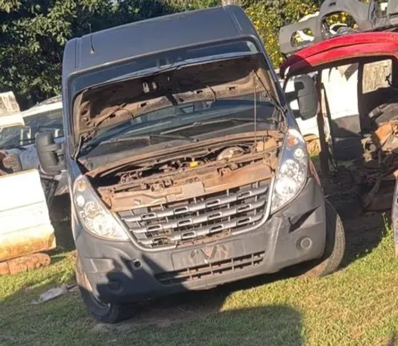 Sucata Renault Master 2021 para retirada de peças (Consulte valores)