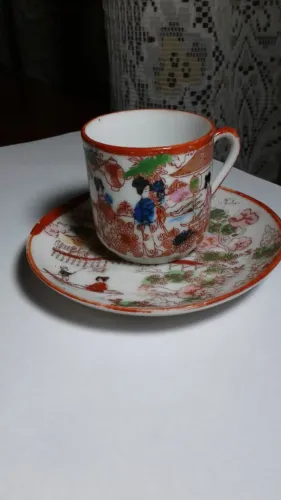 Xicara de café Porcelana Japonesa vintage antiga (leia)