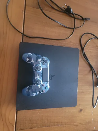 PS4 SLIM