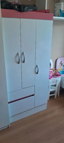 Guarda roupa infantil