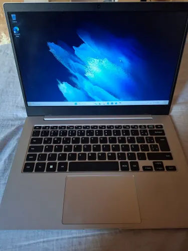 Galaxy Book Go