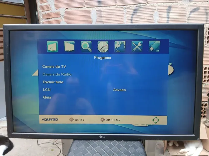 Monitor LG FLATRON M4210 LCBN 42 polegadas 