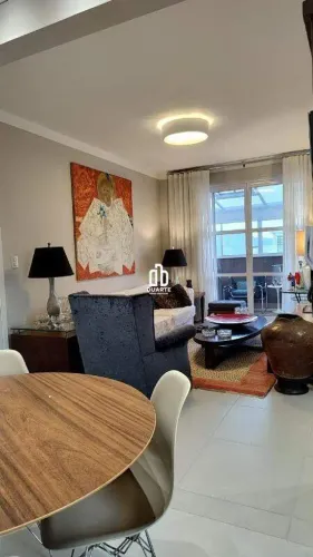 Apartamento com Churrasqueira a Carvão Último Andar no Boqueirão, Santos