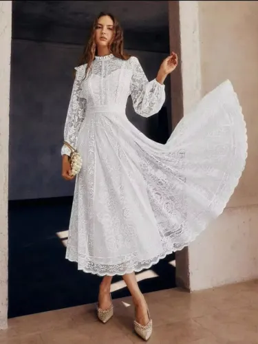 Vestido de renda para ensaio fotográfico, casamento ou celebração