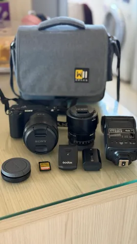 VENDE - SE CÂMERA SONY ZV - E10 MARK II