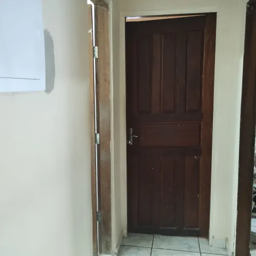 Vende-se porta