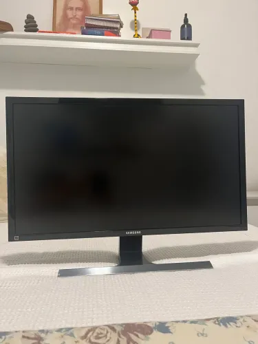 Monitor 4K Samsung 28 polegadas UHD U28E590D | 60Hz | FreeSync | HDMI + DisplayPort
