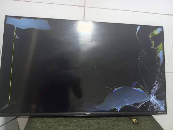Tv com display ela liga