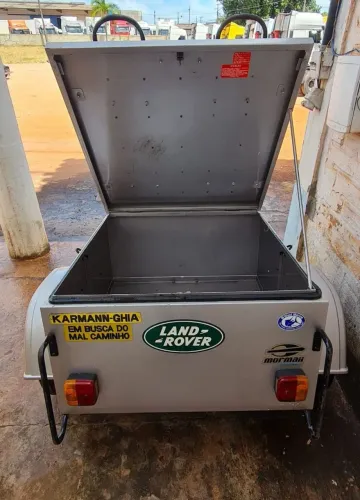 Vendo carretinha baú Karmann Guia ano 93