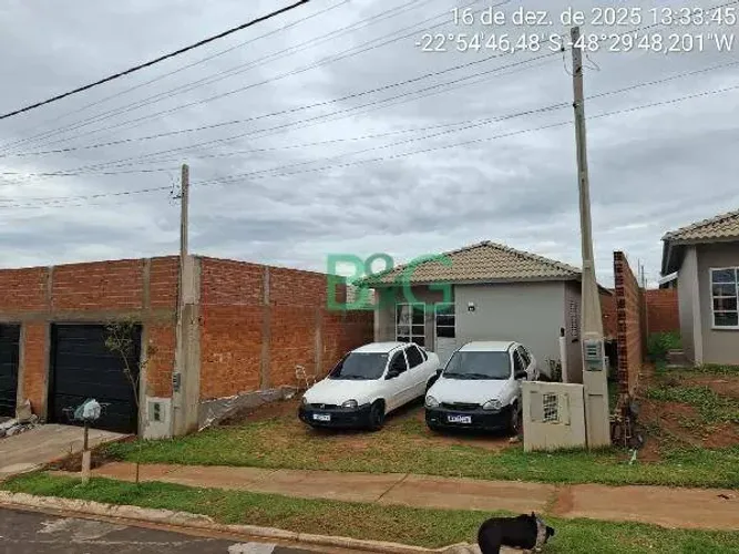Casa com 2 dormitórios à venda, 43 m² por R$ 116.047,39 - Jardim Botucatu (Rubião Júnior) 