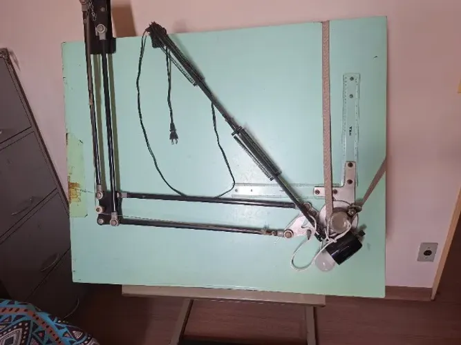 Prancheta com tecnígrafo Cotrim