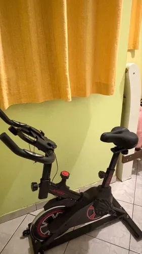 Bicicleta Ergométrica 8kg Preta