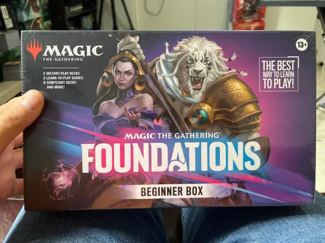 Magic the Gathering Foundations Beginner Box Lacrado