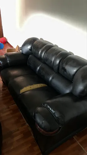 Sofa de couro 2 e 3 lugares