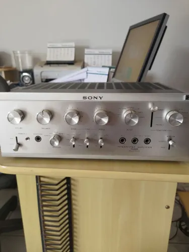 Amplificador integrado Sony 1120 F