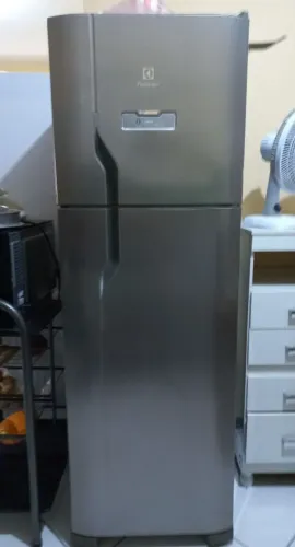 Geladeira Electrolux 371 L