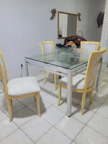 Mesa 4 cadeiras