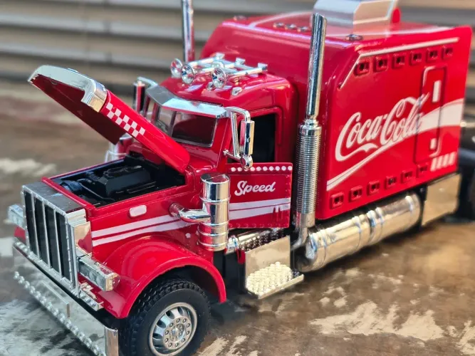 Miniatura de caminhão da Coca Cola novo