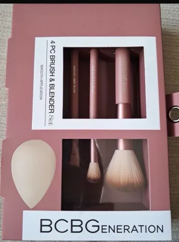 kit de pincéis e esponja bcbg generation
