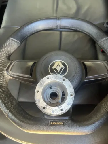 Volante Esportivo Renault