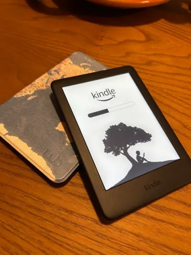 Kindle 10ª Geração c/ Capa Magnética