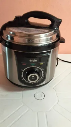 Panela de pressão elétrica