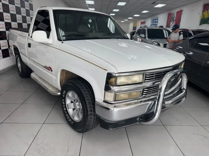 Chevrolet Silverado DLX 4.1 1999
