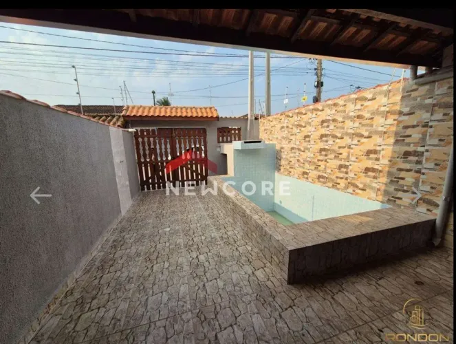 Casa em Rua México - Bopiranga - Itanhaém/SP