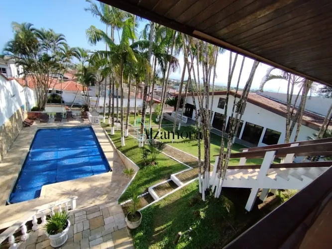 Casa Alto Padrão a venda em Itanhaém, no Bairro Praia dos Sonhos.