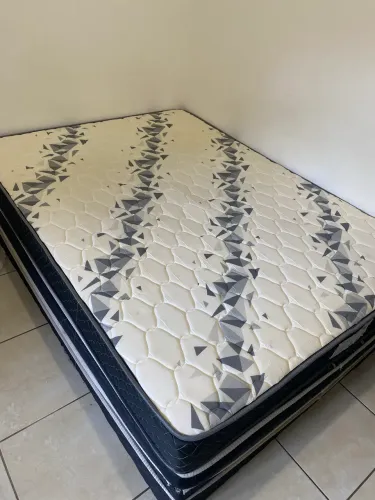 COLCHÃO NOVO