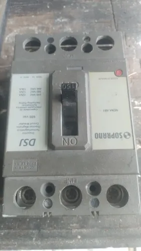 DISJUNTOR TRIFASICO 150 / 600VAC